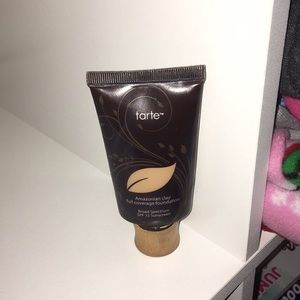 Tarte Amazonian clay full coverage foundation
